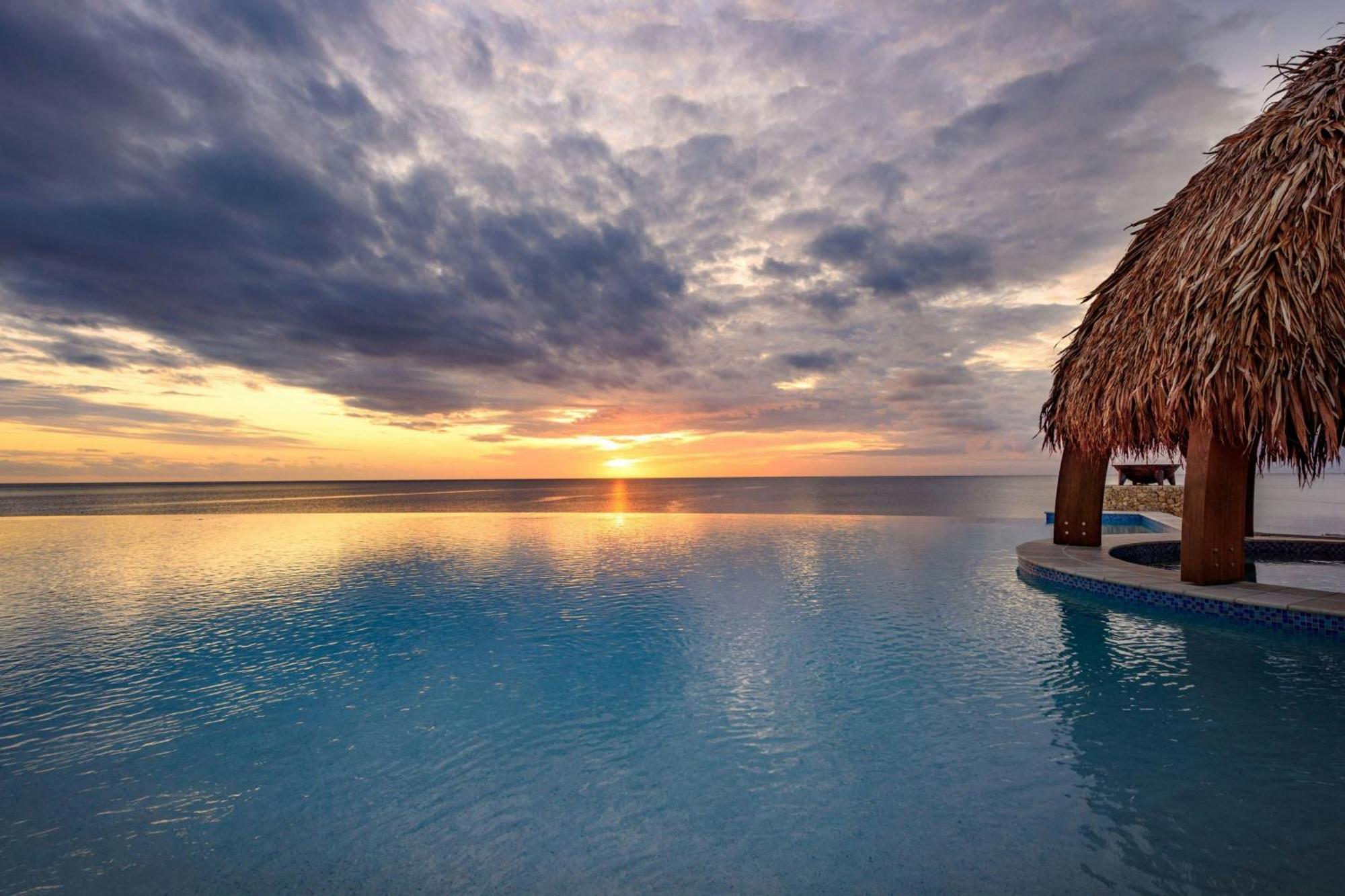 Fiji Marriott Bay